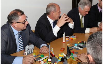 El equipo de Peraltalaw participa en una jornada con Lego